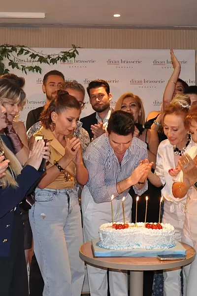 Sertaç Darcan & Doğum Günü Partisi